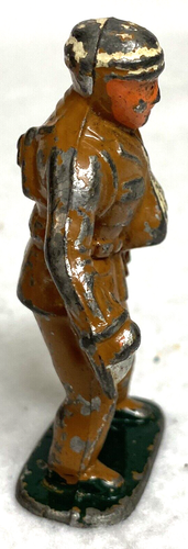 BARCLAY TOY WOUNDED SOLDIER,INJURED,MANOIL,HOLDING HELMET,SLING,HEAD,ARMY,GIFT:) - Picture 4 of 5