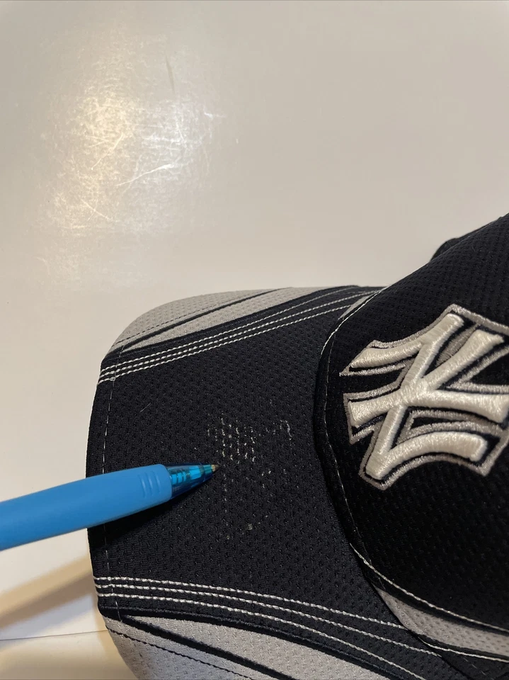 Vintage New York Yankees New Era Fitted Hat Size Small/Medium - Image 3 of 4