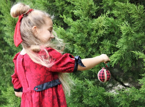 Girls Special Occasion Dresses. Boutique Dresses. Photoshoot Dresses. Size 7/8 - Picture 36 of 113