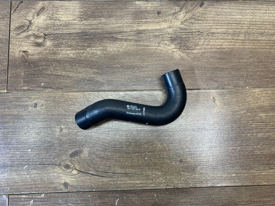 Manguera de refrigerante radiador Volkswagen Jetta Golf 1985-1992 191-121-051-F fabricante de equipos originales nuevo Foto 2 de 4