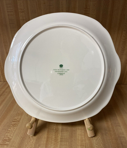 NIKKO Happy Holidays Christmas Tree Serving Cake Plate Closed Handle Japan 10" - Picture 4 of 4