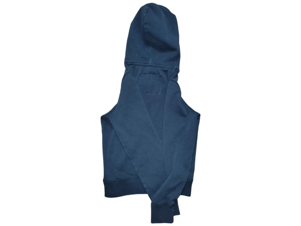 Sudadera con Capucha Abercrombie Calce Pequeño Azul con Bordado Rojo. Medidas disponibles Foto 2 de 4