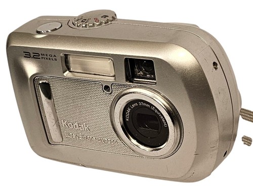 Kodak EasyShare CX7300 3.2MP Digital Camera - Picture 5 of 12