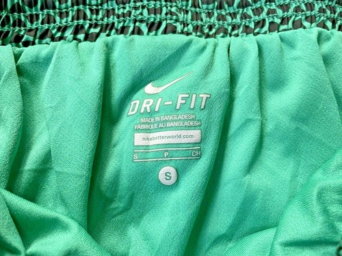 Pantalones cortos para correr Nike para mujer SMALL Dri FIT Tempo en relieve verde negro bordado - Imagen 3 de 7