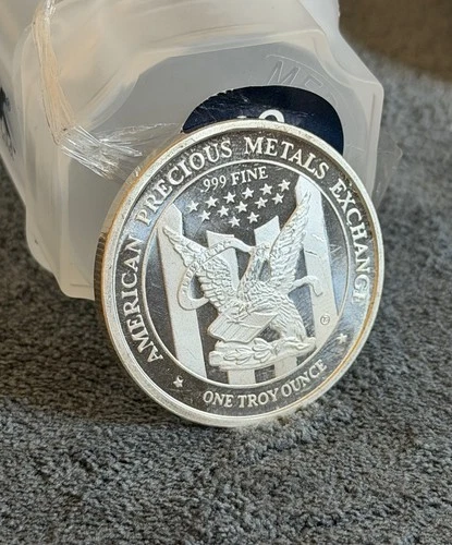 1 Troy Ounce .999 Fine Silver Round Apmex Eagle Design