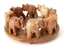 Elefantenrunde aus Speckstein