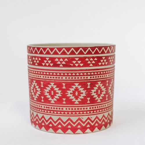 Maceta crema y roja con patrón azteca - Imagen 1 de 1
