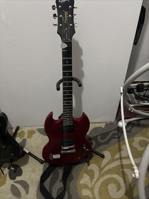 Epiphone SG Classic 6 String Electric Guitar - Worn Cherry