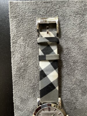 Burberry BU1378 City Nova Check Stainless Steel Unisex Swiss Watch