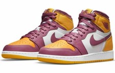 NIKE AIR JORDAN 1 RETRO HIGH OG GS SIZE 7Y 575441-706 UNIVERSITY GOLD / LIGHT