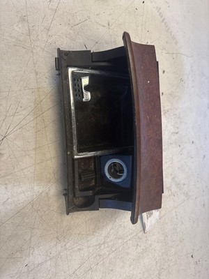 ASCHENBECHER VORNE ASHTRAY Mercedes-Benz CLS (C219) 2118100428