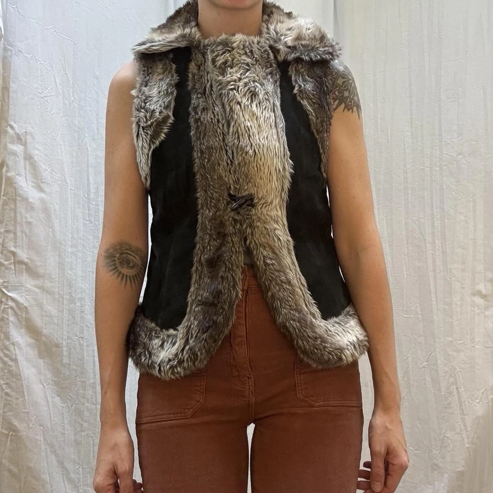 Chaleco de cuero negro y piel sintética vintage Y2K Live una pequeña talla pequeña Foto 2 de 4