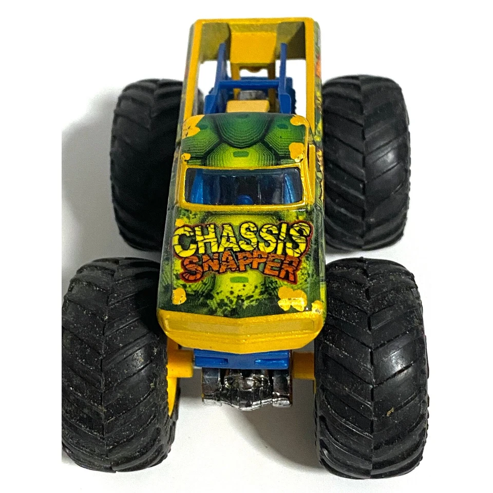 Hot Wheels Chassis Snapper Green Monster Trucks Loose Diecast Toy Car 1:64 - Image 2 of 4