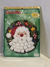 Bucilla Christmas 16" Felt Applicate Wreath
