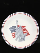 Corelle STATUE OF LIBERTY 10" Dinner Plate AMERICAN FLAG 1991