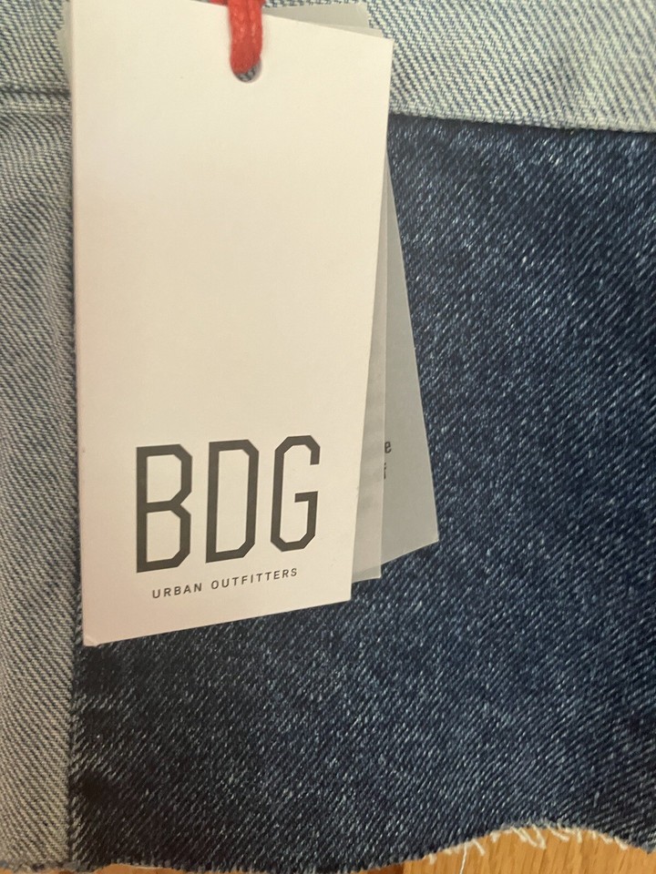 Urban Outfitters BDG denim skirt size uk Medium BNWT new M retro 00’s
