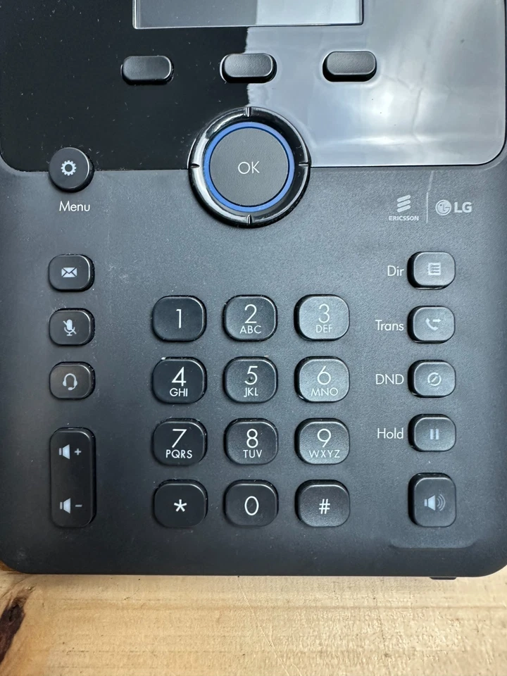 iPECS 1030i IP Phone (Telstra Branded and Stock) - image 3 of 4