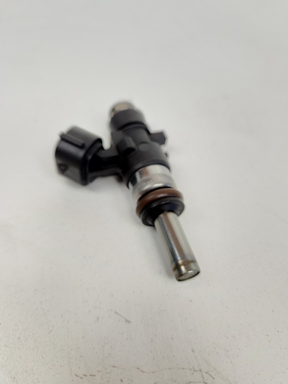 2012-2014 MCLAREN MP4-12C, FUEL INJECTOR, USED, P/N 0280158282 OEM