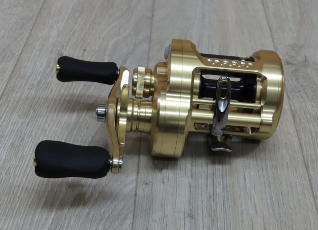 SHIMANO 23 Calcutta Conquest MD 400XG Right Handle Bait Reel in