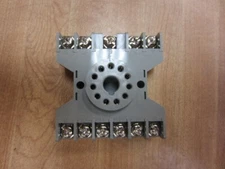 IDEC SR3P-06 Relay Socket  SR3P06