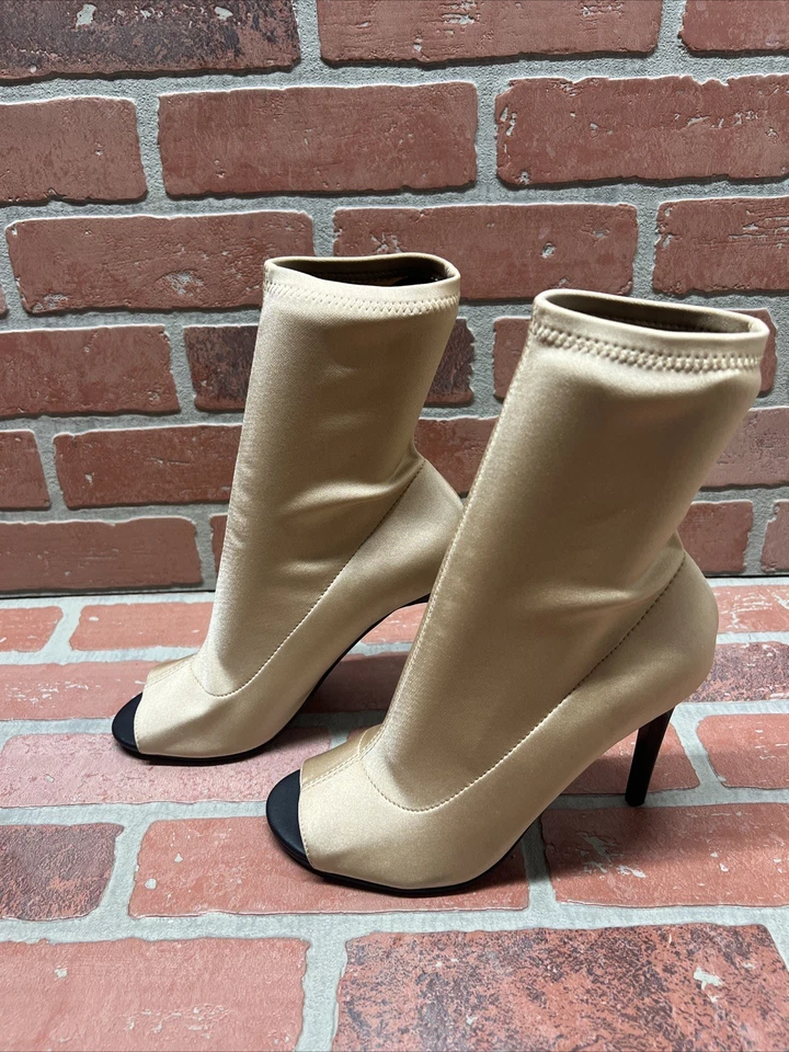 CALL IT SPRING ‘ALILAWIEL’ Champagne Fabric Pull On High Heel Booties Size 7.5 - Image 4 of 4