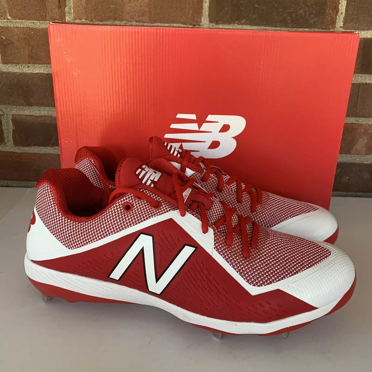 New Balance 4040v4 Red lace up cleats Men s size US 16 2E Wide Width NEW