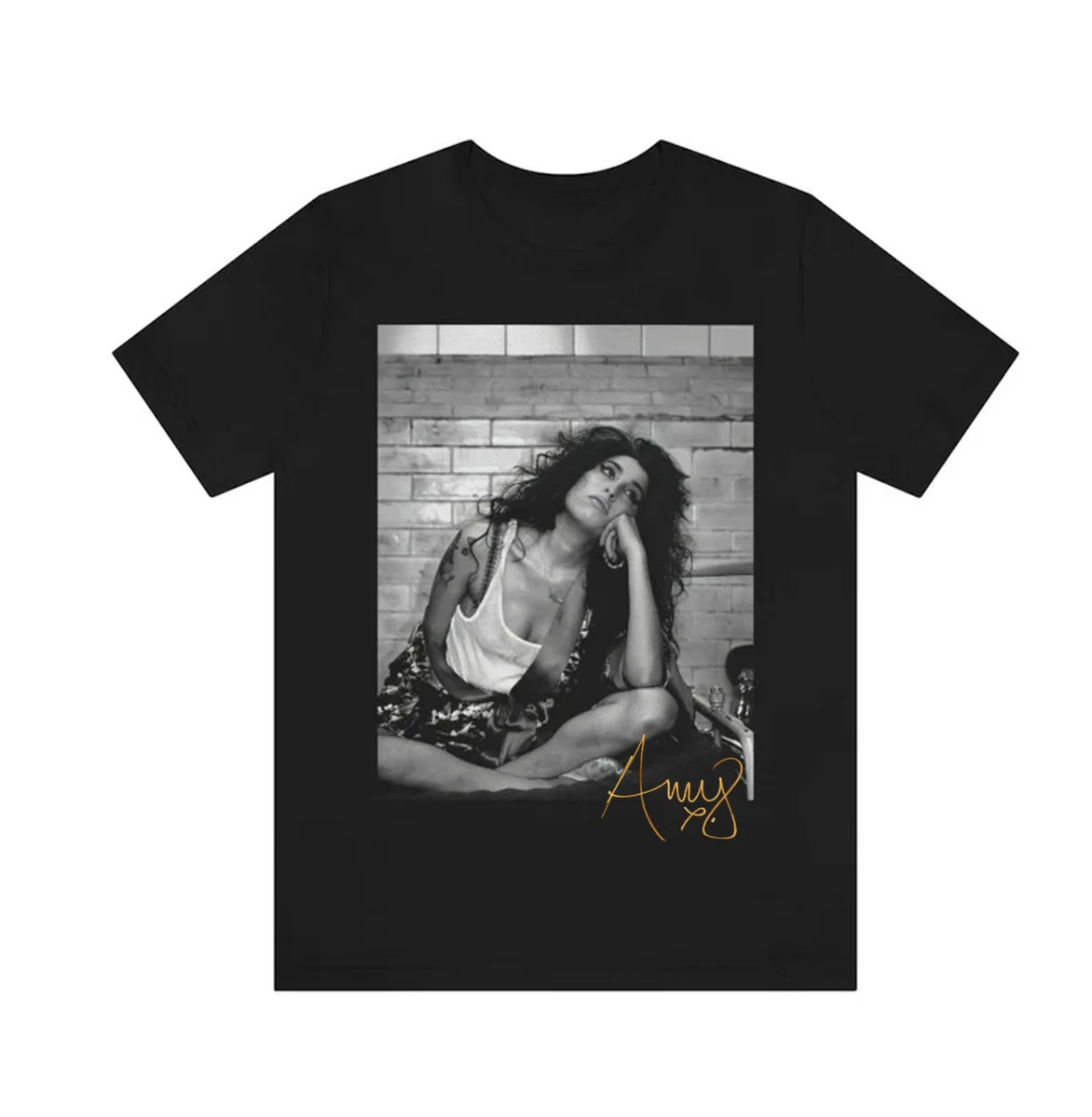 Amy winehouse shirt clearance h&m