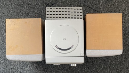 Sharp XL-MP40H Compact CD & Cassette Stereo System With Speakers Tested & Workin - Picture 2 of 3