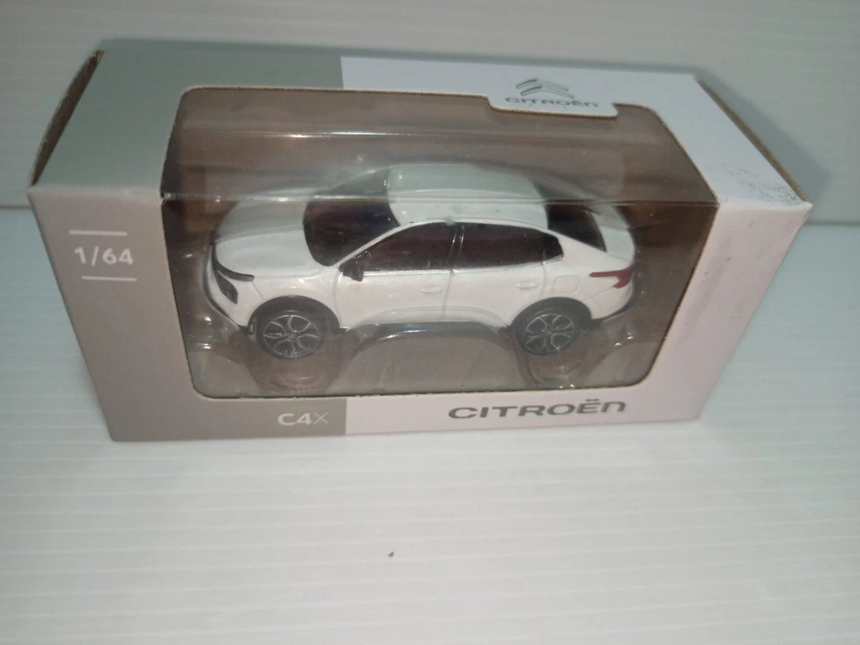 Citroen C4 Norev 1:64 LEGGI DESCRIZIONE - Immagine 2 di 4