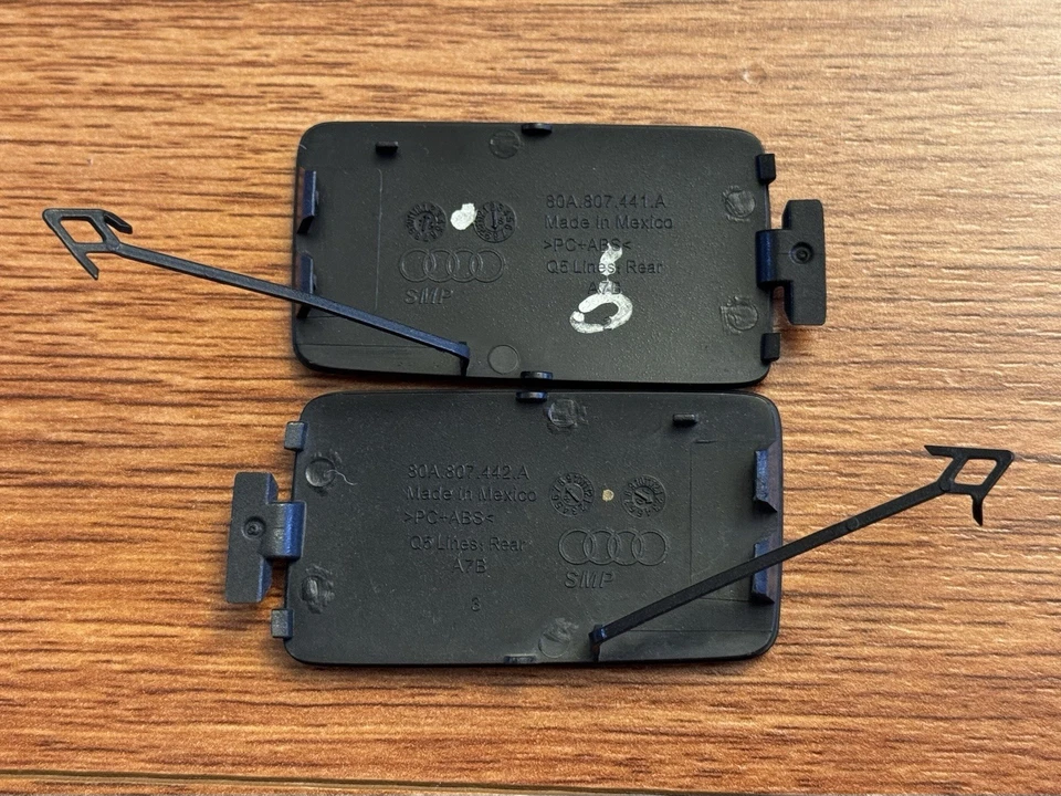 Parachoques trasero OEM 2018-2020 Audi Q5 SQ5 gancho de remolque cubierta de ojo par negro Foto 4 de 4