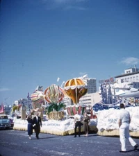 Vintage Stereo Realist Photo 3D Slide MIAMI PARADE 1960