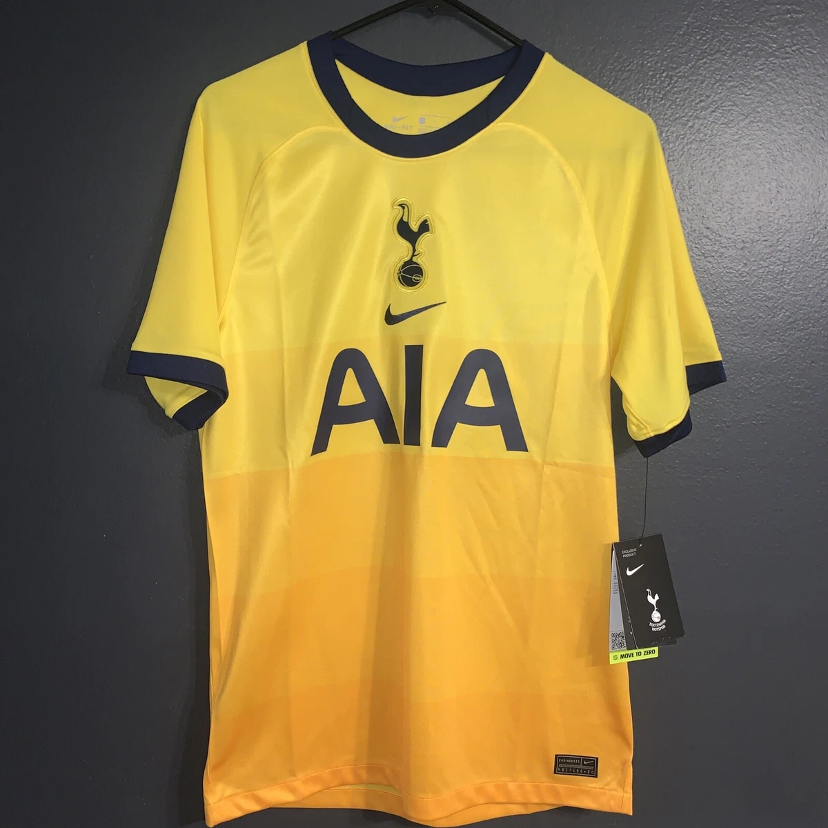 tottenham new away kit