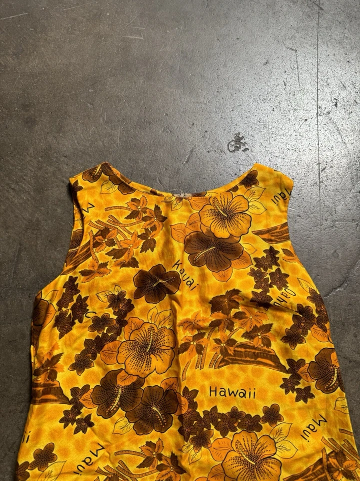 Vestido vintage sin mangas floral Royal Hawaiian de los años 60 oro amarillo Foto 4 de 4