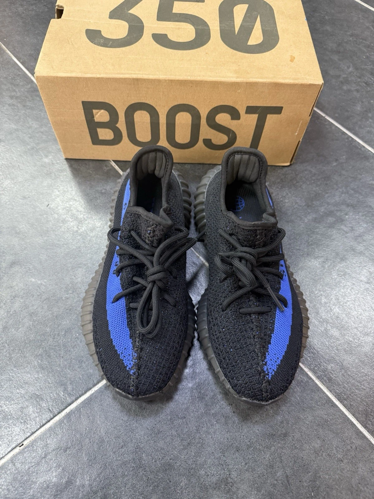 Taglia 5 Adidas Yeezy Boost 350 V2 Blu Abbagliante Uomo GY 7164