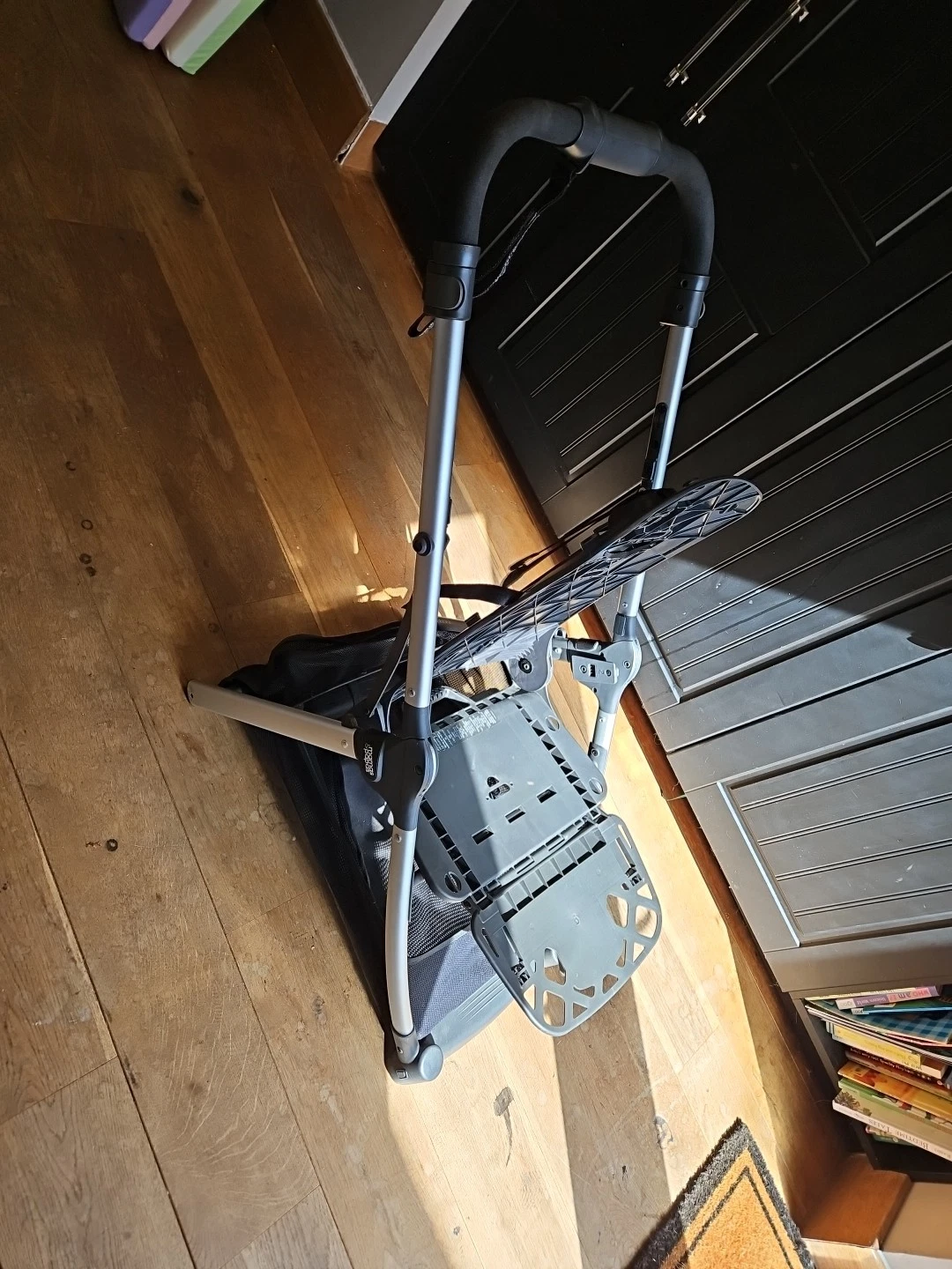 Mamas & Papas Armadillo Xt Chassis Frame Fully Working Silver Seat And Frame