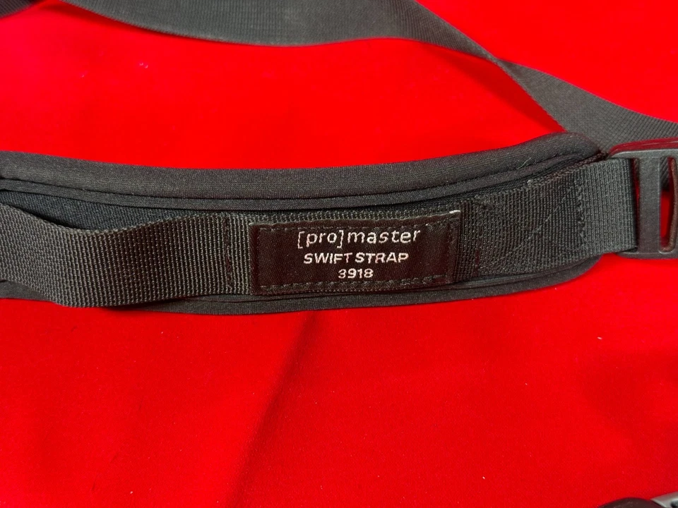Promaster Swift Camera Strap - 1/4"-20 w/ quick release clip - Image 3 of 3