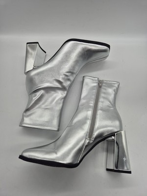 Gianni Bini Women's Boots Size 7.5 Silver Mirror Block Heel Square