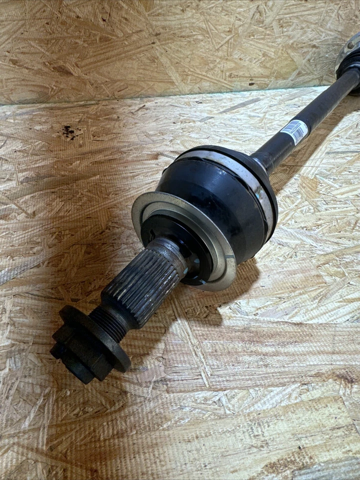 13-19 Cadillac ATS EJE TRASERO IZQUIERDO LADO CONDUCTOR CV OEM P23117787 Foto 2 de 4