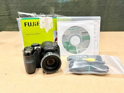 MINT CONDITION OPEN BOX Fujifilm FinePix S2500HD 12MP Black Digital Camera