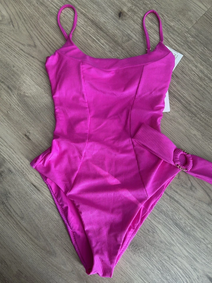 Traje de baño BECCA By Rebecca Virtue Makenna de una pieza rosa brillante para mujer talla mediana Foto 3 de 4