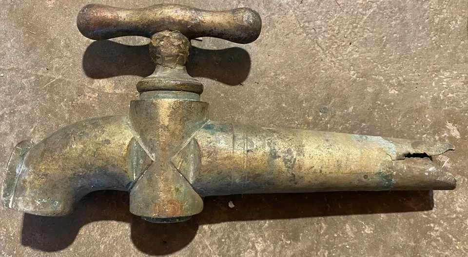 Robinets Anciens pour Tonneau à Champagne - Photo 4/4