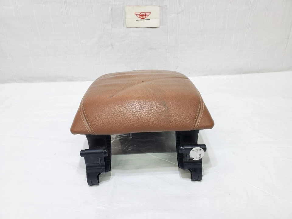 2012-2018 BMW 335i xDrive Center Console Arm Rest Storage Lid OEM Brown Foto 4 de 4