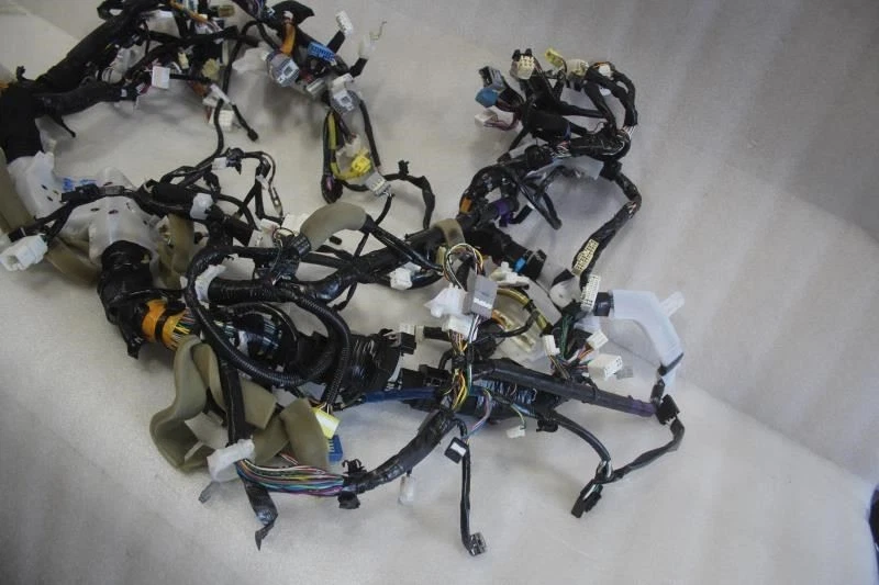 2003 2004 2005 LEXUS GX470 DASH WIRING HARNESS 82141-60671 - Изображение 3 из 4