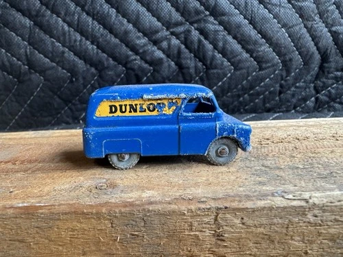 MATCHBOX MOKO LESNEY GREY METAL WHEELS DUNLOP VAN ALL ORIGINAL