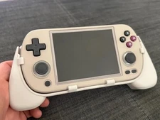 RG40XX H Comfort Grip – Better Handheld Support