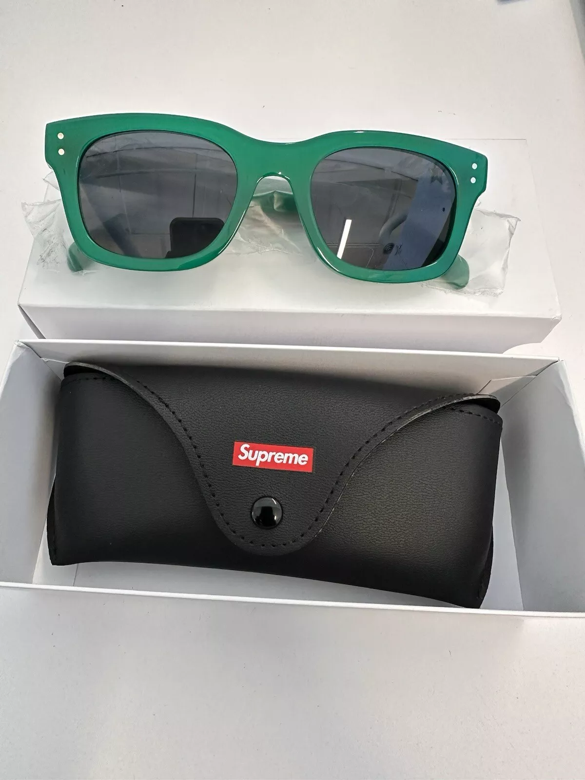 Lunettes de soleil Supreme Avon SS24 vert foncé