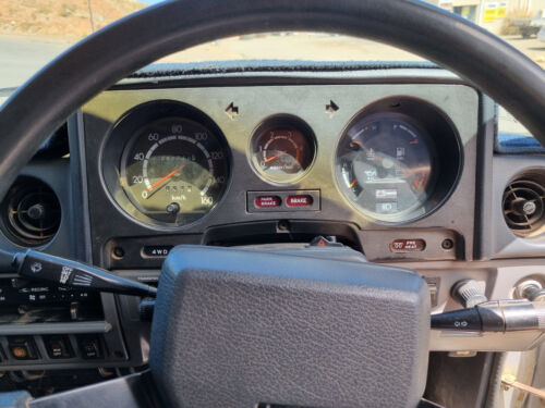 HJ60 TOYOTA LANDCRUISER 60 SERIES EXCELLENT CONDITION 2H AUTO DELUXE - Picture 20 of 23