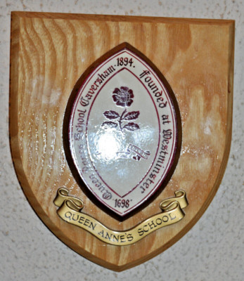 Queen Anne's School Caversham Plakette Schild Wappen Wappen