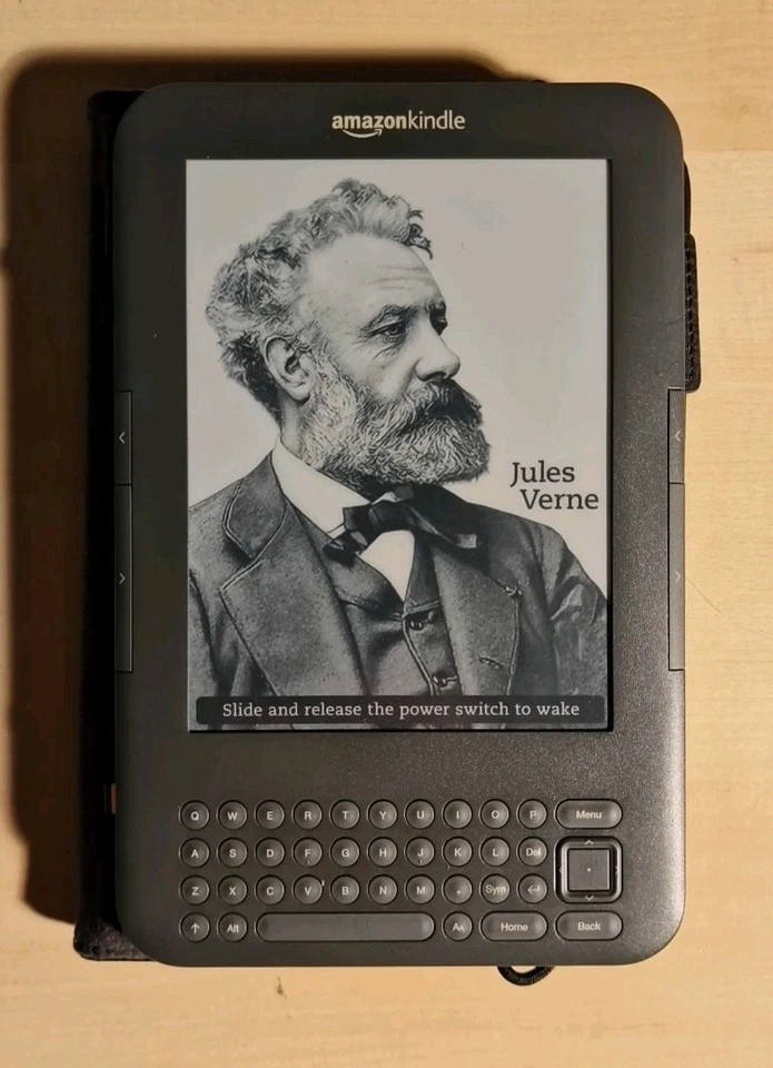 Amazon Kindle eReaders Bundle – Not Working For Parts or Repair - Image 2 of 4