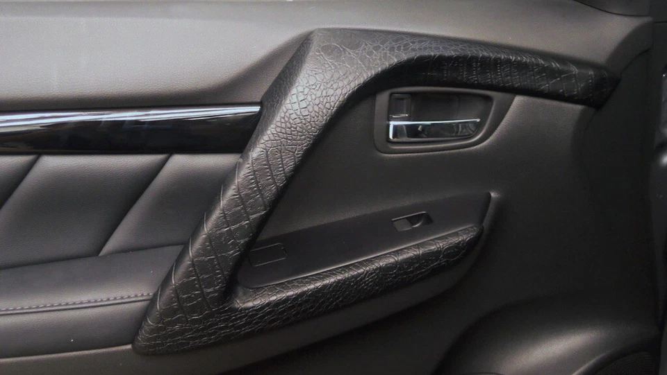 Кожаный черный чехол для дверей бокового подлокотника для Mitsubishi Pajero Montero Sport 15 18 - Изображение 2 из 4